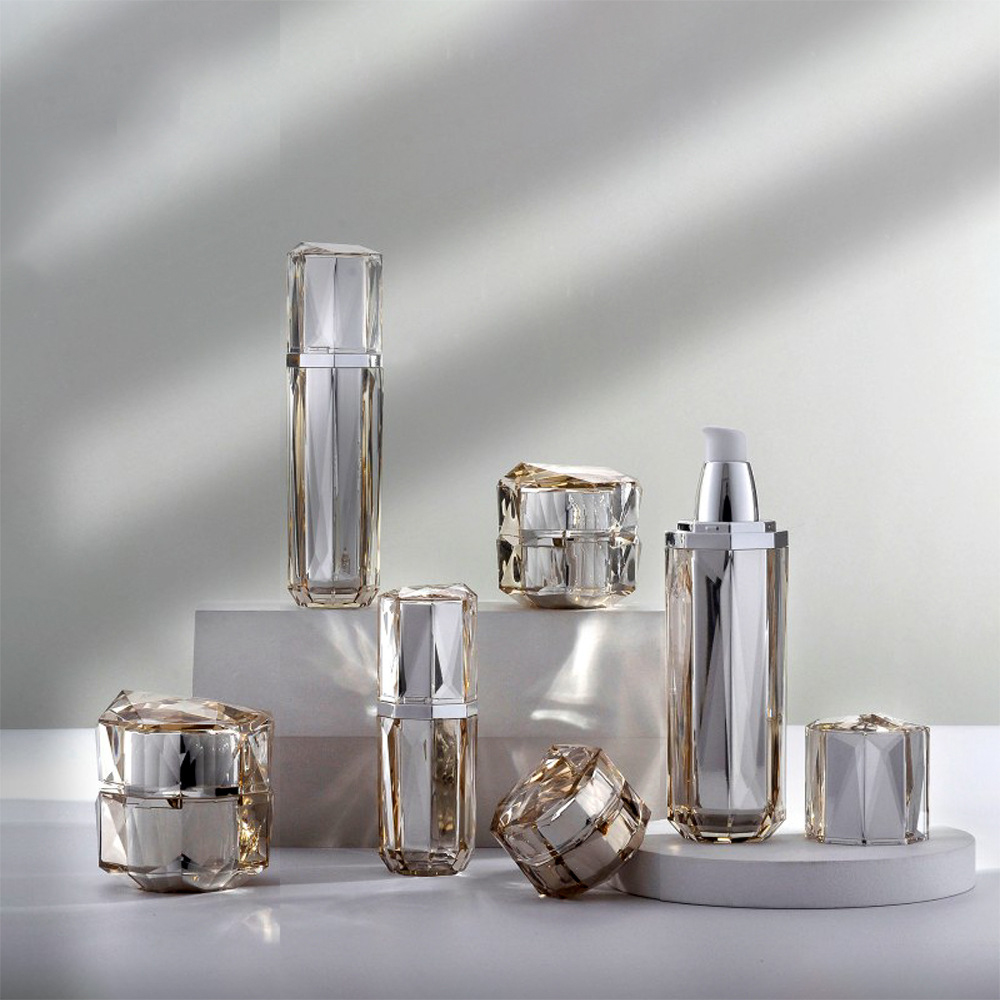 空の詰め替えボトル 30/50/100 ミリリットルパールホ - Luxury Skincare Packaging のレビューと価格