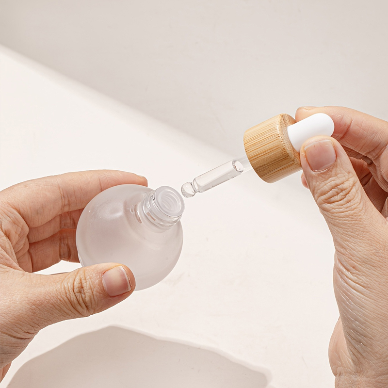 20/30 ミリリットルボール型ドロッパーガラスボトル球形詰 - Luxury Skincare Packaging のレビューと価格